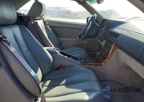 1995 Mercedes-Benz Sl 320 z USA, uszkodzony, nr VIN WDBFA63E6SF117209